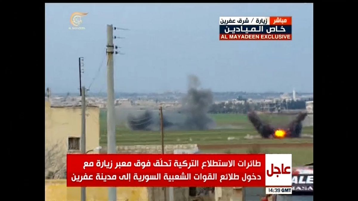 شاهد لحظة قصف قوات موالية للحكومة السورية أثناء دخولها عفرين 