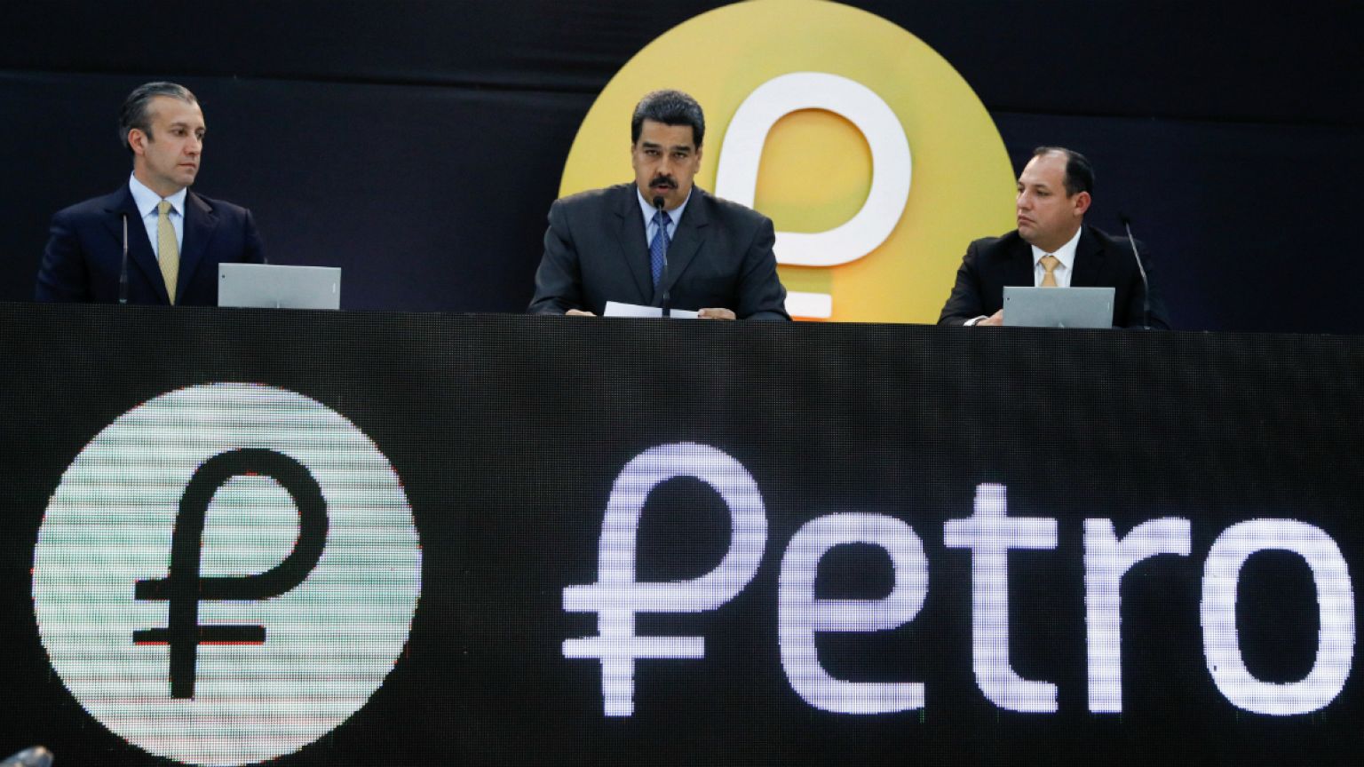 Venezuela lança moeda virtual para contornar sanções dos EUA