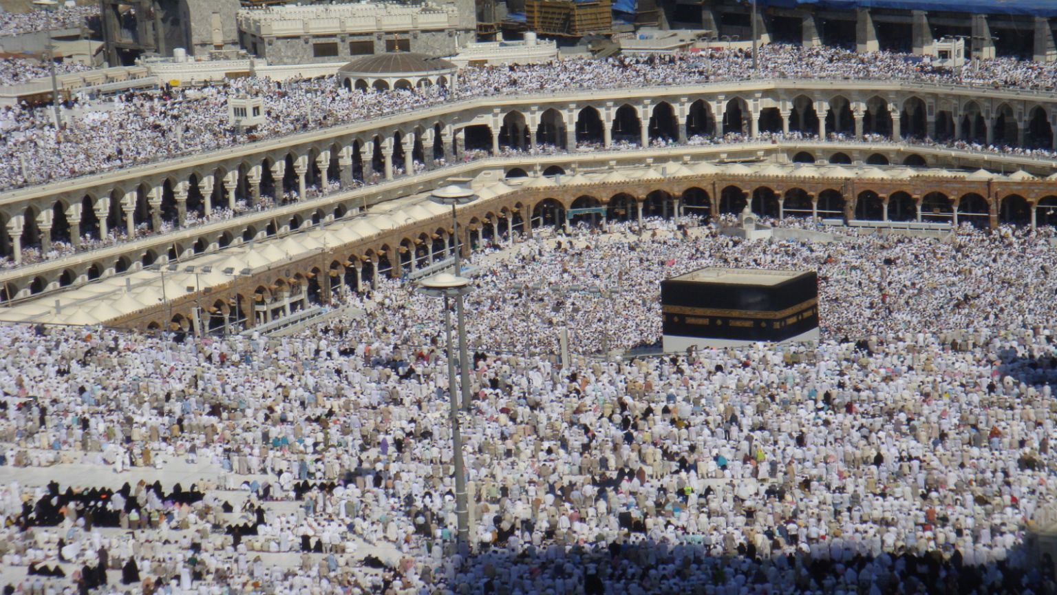اقليم كردستان العراق يعلّق سفر الحجّاج إلى السعودية