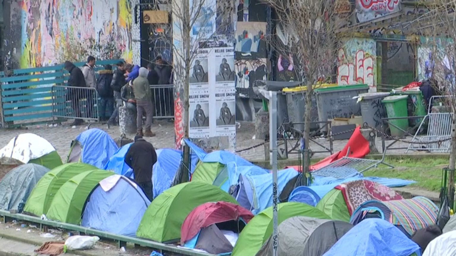 França estuda proposta para endurecer leis de acolhimento de imigrantes