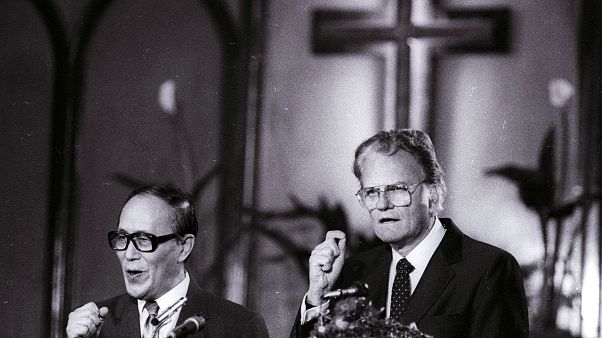 Πέθανε ο «πάστορας των Αμερικανών» Πέθανε ο «πάστορας των Αμερικανών»