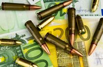 مقترح برلماني أوروبي لقطع قنوات تمويل الإرهابيين
