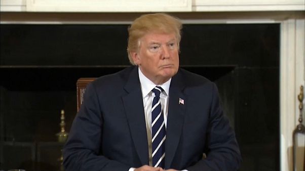 Trump propone armar a los profesores Trump propone armar a los profesores