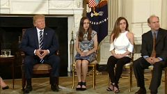 Trump: "armi agli insegnanti"