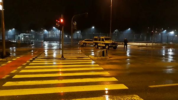 Ataque com granada na embaixada dos EUA no Montenegro Ataque com granada na embaixada dos EUA no Montenegro