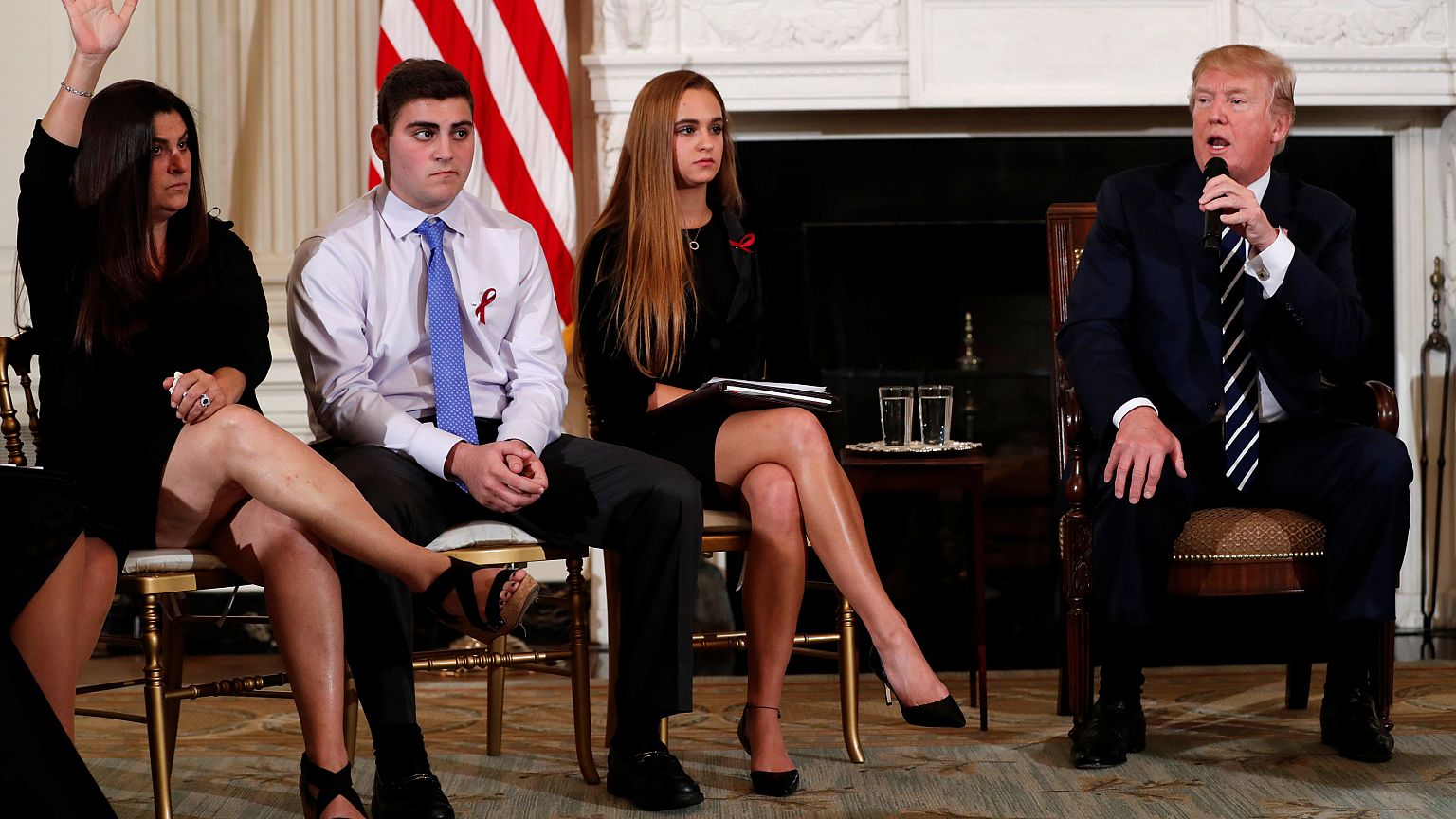 Trump'tan öğretmenlere silah önerisi