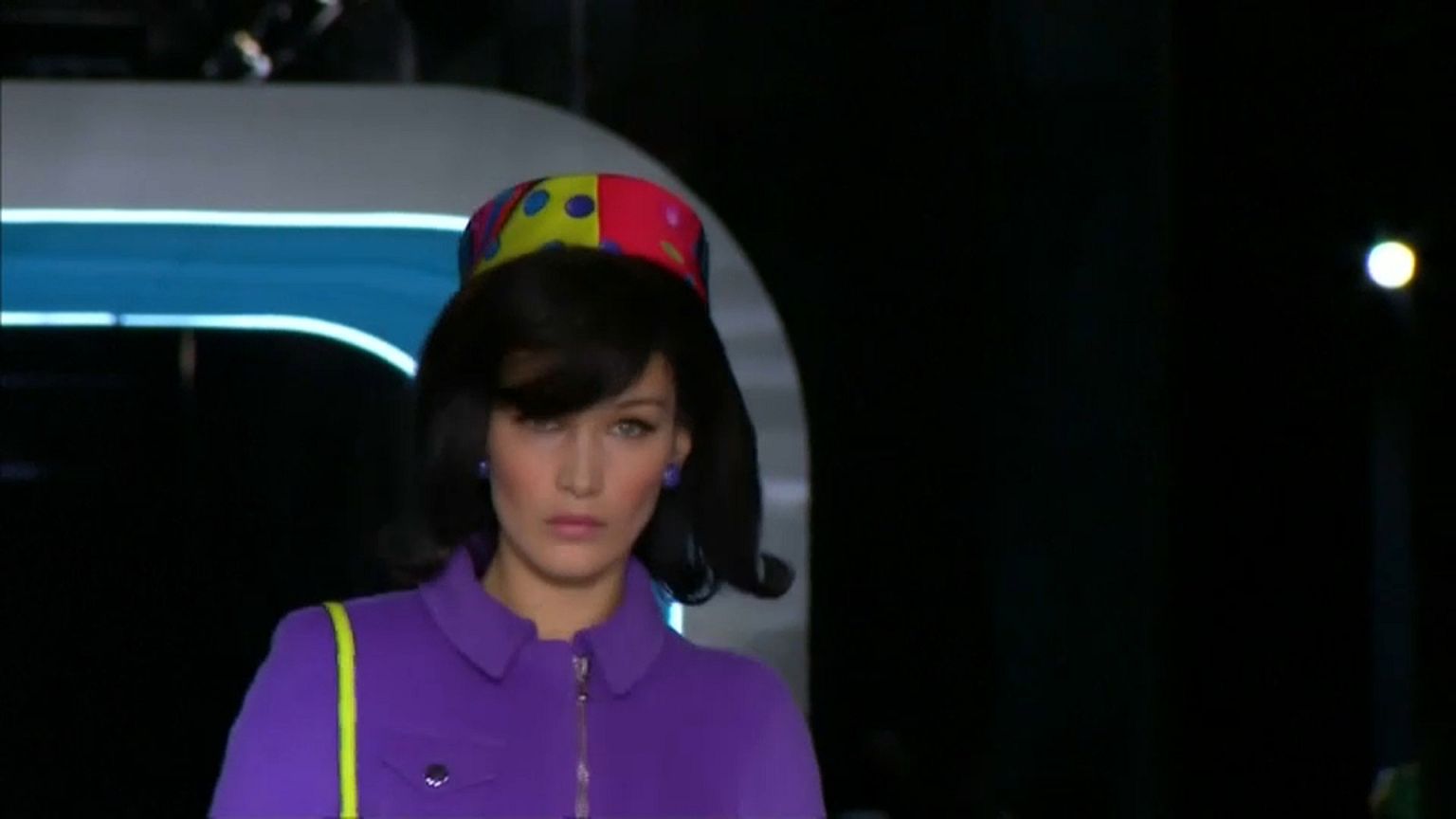 Milano moda: romantico Fendi e Moschino sgargiante