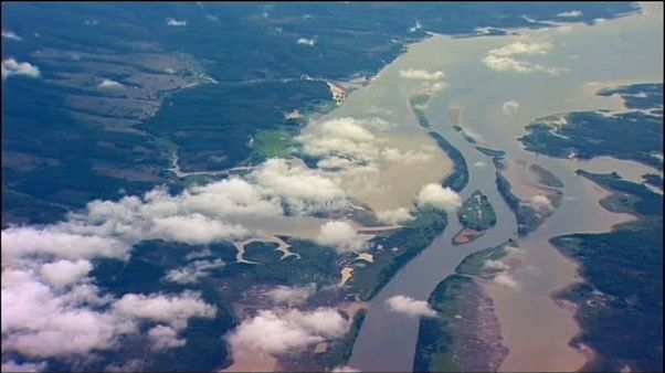 Amazzonia: se la deforestazione continua si rischia un "baratro climatico" Amazzonia: se la deforestazione continua si rischia un "baratro climatico"
