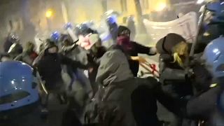 Τορίνο: Συγκρούσεις της αστυνομίας με ακροαριστερούς διαδηλωτές