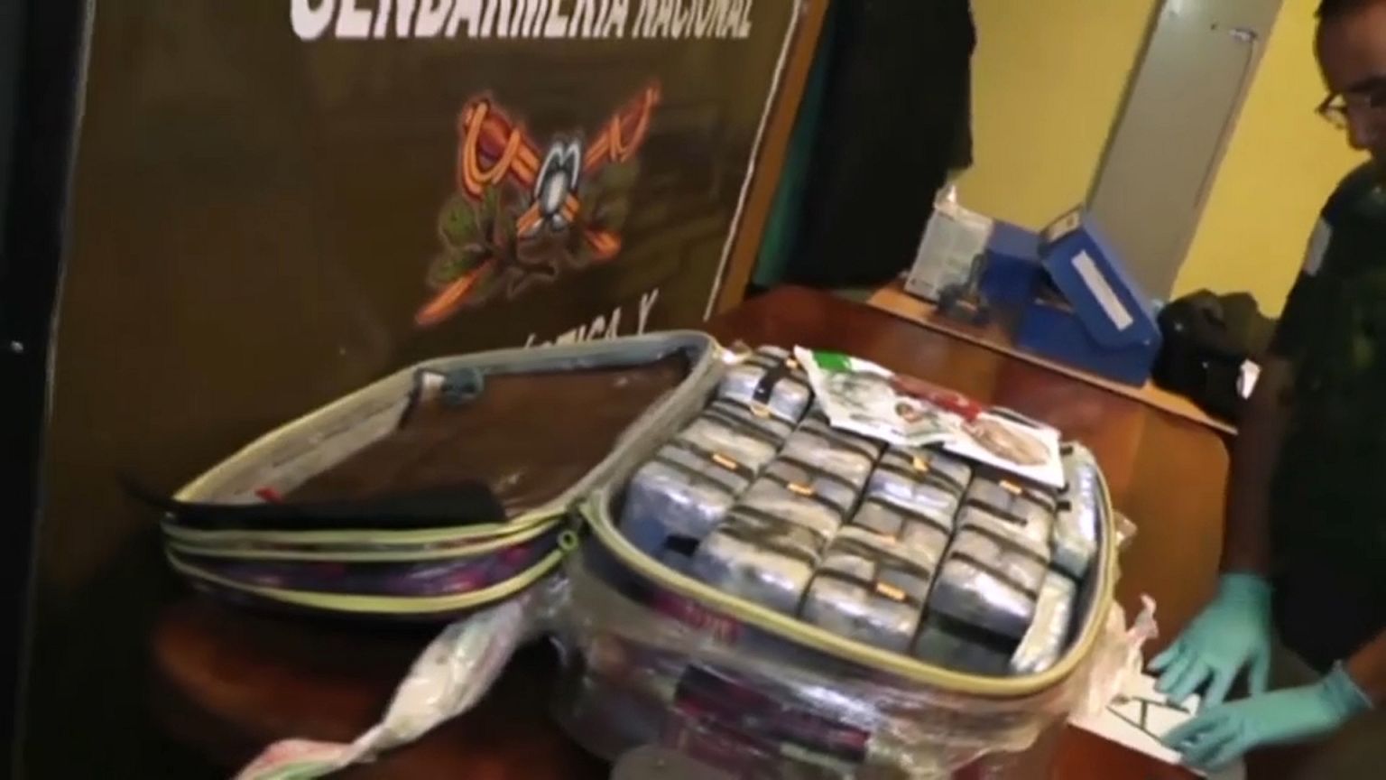 Argentina: 400 kg di cocaina sequestrati nell'ambasciata russa 