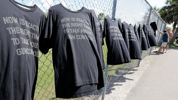 ΗΠΑ: Επιστροφή στο σχολείο μετά το μακελειό ΗΠΑ: Επιστροφή στο σχολείο μετά το μακελειό