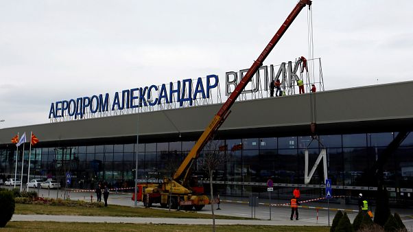 Átnevezték a skopjei repülőteret a megbékélés érdekében Átnevezték a skopjei repülőteret a megbékélés érdekében