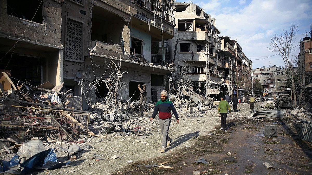 Irán y Siria continuarán atacando la periferia de Damasco pese al alto el fuego
