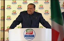Mitin de Berlusconi en el último fin de semana de campaña en Italia