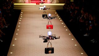 Milano Fashion Week: Dolce & Gabbana porta in passerella i droni