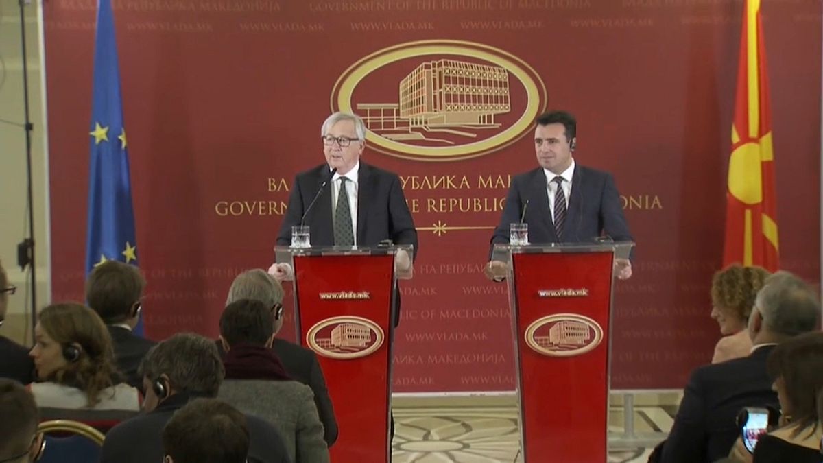 Juncker pede o fim do conflito sobre o nome "Macedónia"