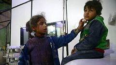 مخالفان از حمله شیمیایی به غوطه خبر می دهند، روسیه می گوید توطئه است