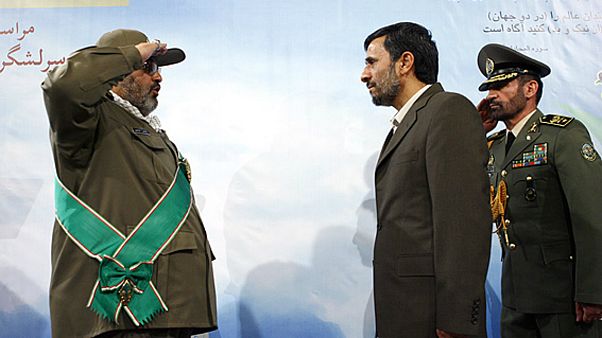حسن فیروزآبادی در کنار محمود احمدی نژاد در سال ۸۷ حسن فیروزآبادی در کنار محمود احمدی نژاد در سال ۸۷
