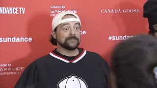 Filmmaker Kevin Smith tweets he has had a 'massive heart attack'