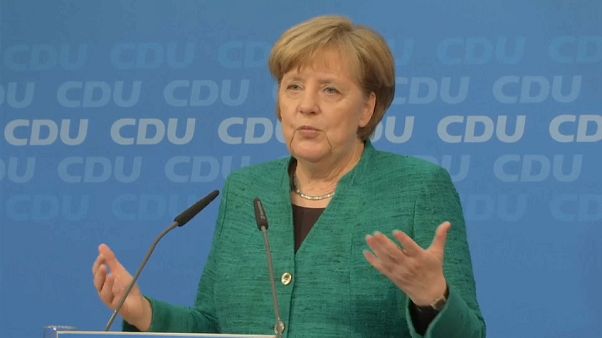 Merkel obtiene el aval de su partido para reeditar la gran coalición Merkel obtiene el aval de su partido para reeditar la gran coalición