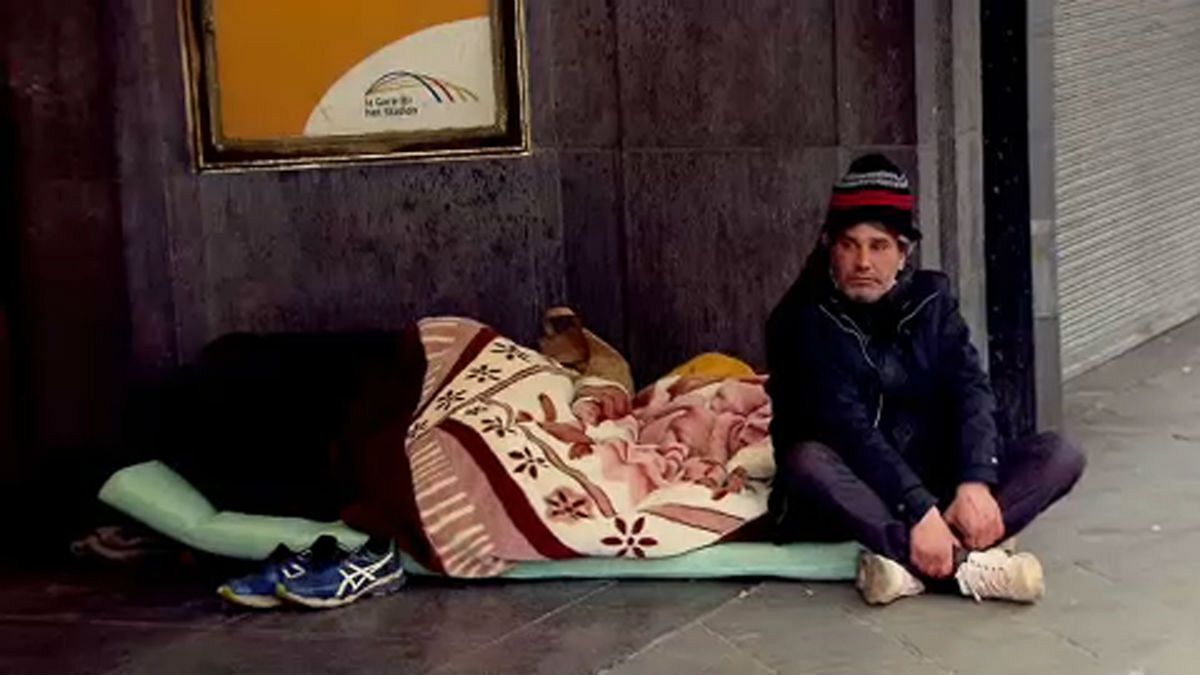 دولت بلژیک برای نجات جان بی‌خانمان‌ها، آنها را بازداشت می‌کند