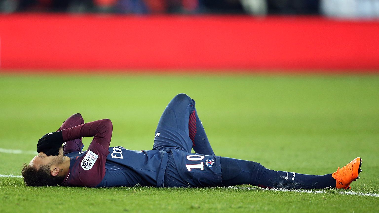Neymar'ın sakatılığı Real Madrid maçını tehlikeye soktu 