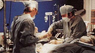 عملية جراحية لتهيئة الجسد قبل التجميد
