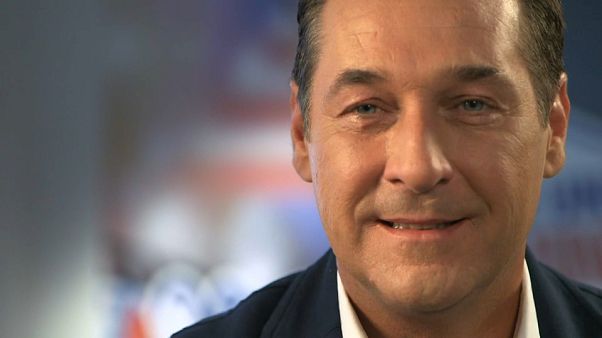 Tv kanalı başbakan yardımcısına dava açtı Tv kanalı başbakan yardımcısına dava açtı