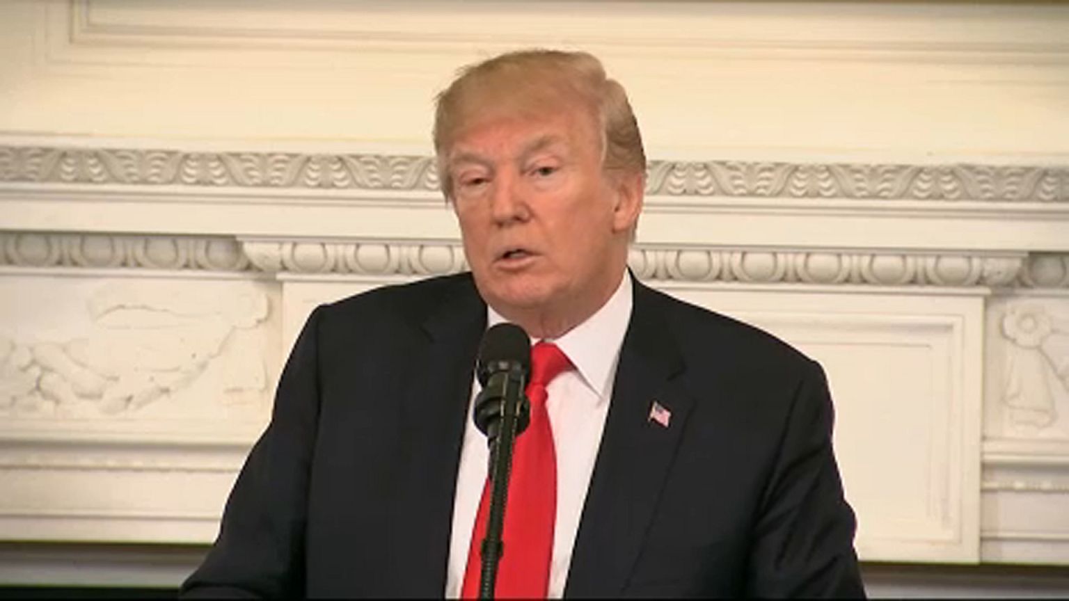 Trump: "fegyver nélkül is berontottam volna"