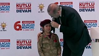 Erdogan: "Si muere como una mártir, la cubriremos con la bandera"