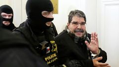 Чехия освободила курдского лидера