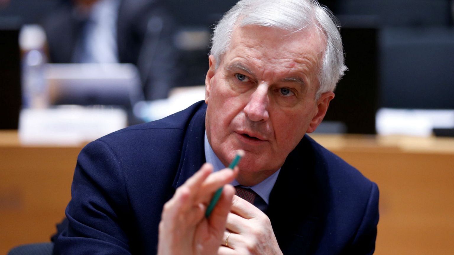 Barnier: 'İngiltere geçiş sürecini uzatmak istiyor'