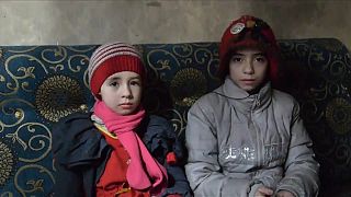 Noor et Alaa,  petites soeurs piégées dans l'enfer de la Ghouta