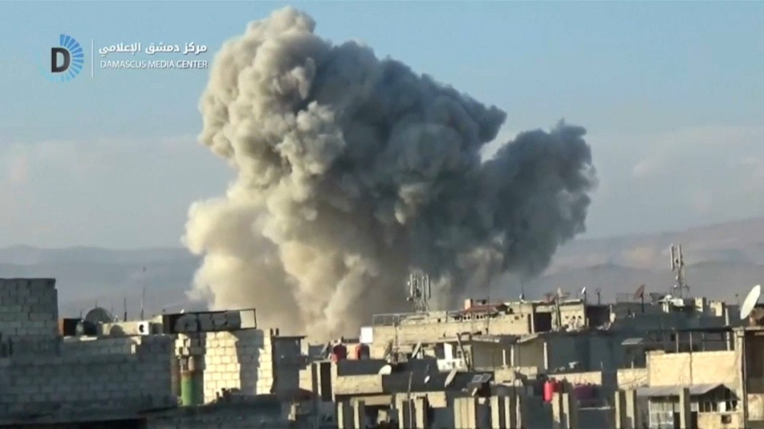 Syrie : "la Russie à la fois pyromane et pompier"