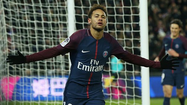 إصابة نيمار ستبعده عن الملاعب لأكثر من ستة أسابيع إصابة نيمار ستبعده عن الملاعب لأكثر من ستة أسابيع