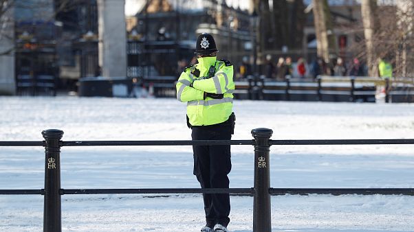 Fázós rendőr Londonban Fázós rendőr Londonban