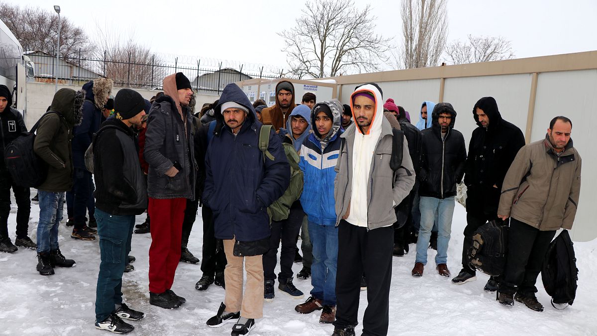 '29 kaçak göçmen Yunanistan'dan Türkiye'ye itildi' iddiası