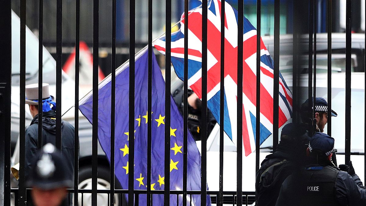 Cosa prevede la bozza di trattato sulla Brexit?