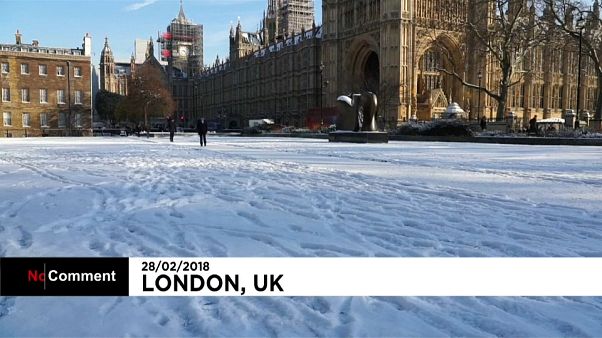 La "bestia del Este" cubre de blanco Londres La "bestia del Este" cubre de blanco Londres