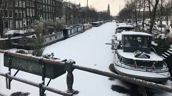 Winterwetter sorgt für Chaos Winterwetter sorgt für Chaos