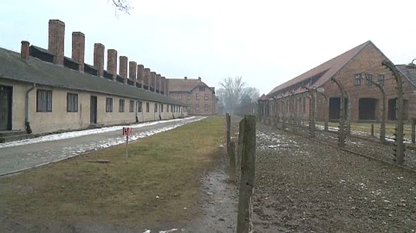 Életbe lépett a lengyel holokauszt-törvény Életbe lépett a lengyel holokauszt-törvény