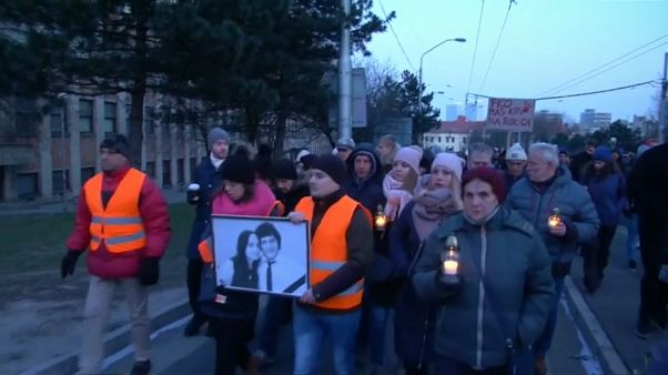 Slovak gazeteci cinayetine tepkiler dinmiyor Slovak gazeteci cinayetine tepkiler dinmiyor