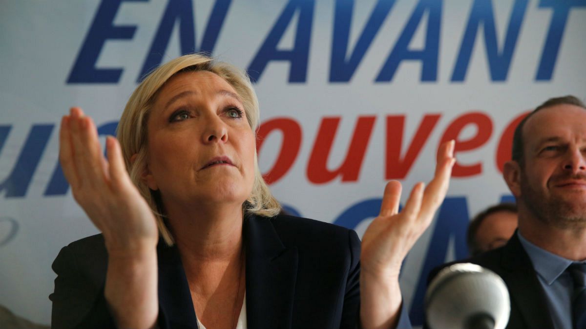 رهبر جبهه ملی فرانسه به دلیل انتشار عکس‌های داعش تحت تعقیب قرار گرفت