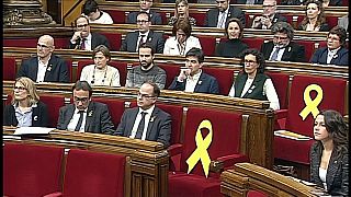 El parlamento de Cataluña reconoce la "legitimidad" de Puigdemont