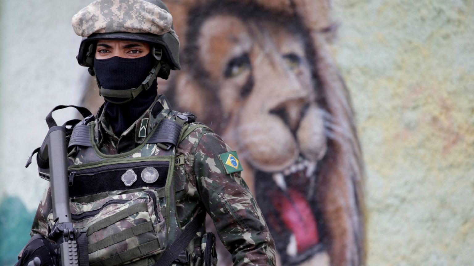 Cariocas contra intervenção militar no Rio de Janeiro