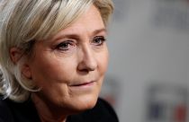 Le Pen arguida na Justiça francesa por difusão de imagens violentas
