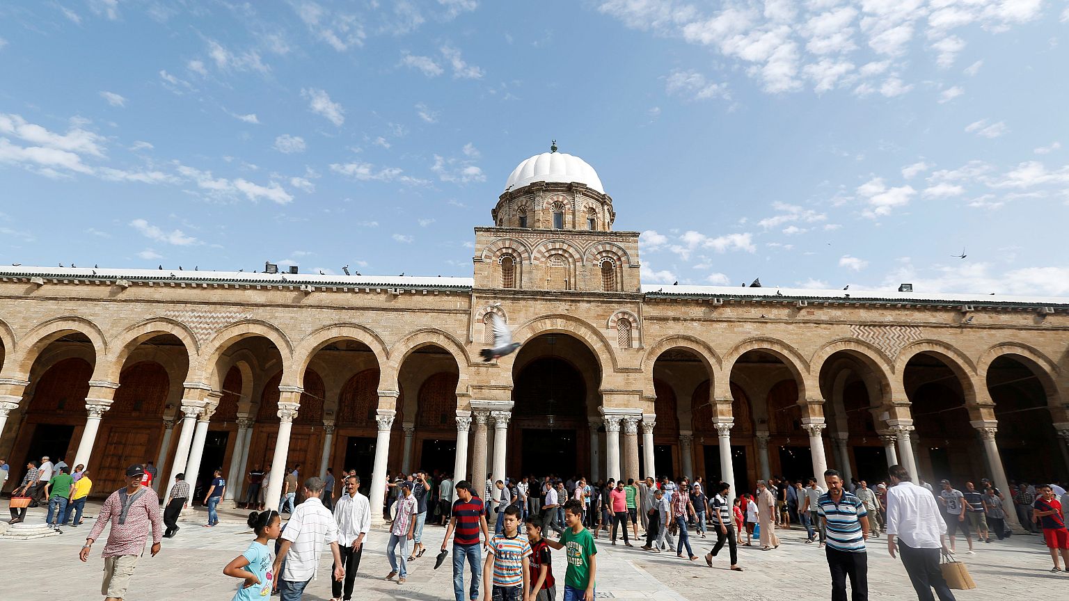 أبعاد زيارة رئيس مجلس النواب المغربي إلى تونس