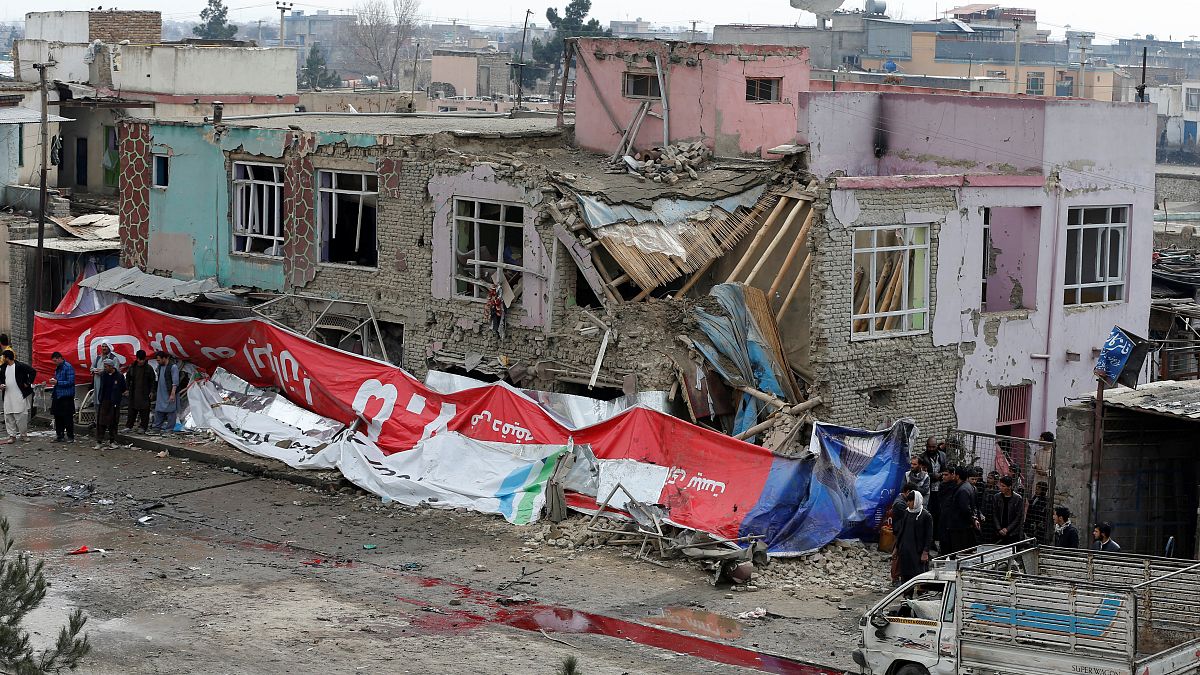 جرحى في تفجير انتحاري قرب سفارات أجنبية في كابول 