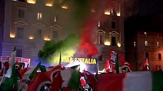 Elezioni italiane: CasaPound al Pantheon e antifascisti in piazza