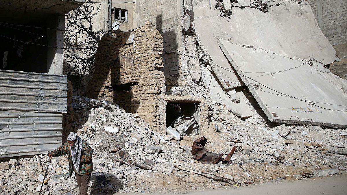 Al Asad avanza sobre Guta en el cuarto día de alto el fuego